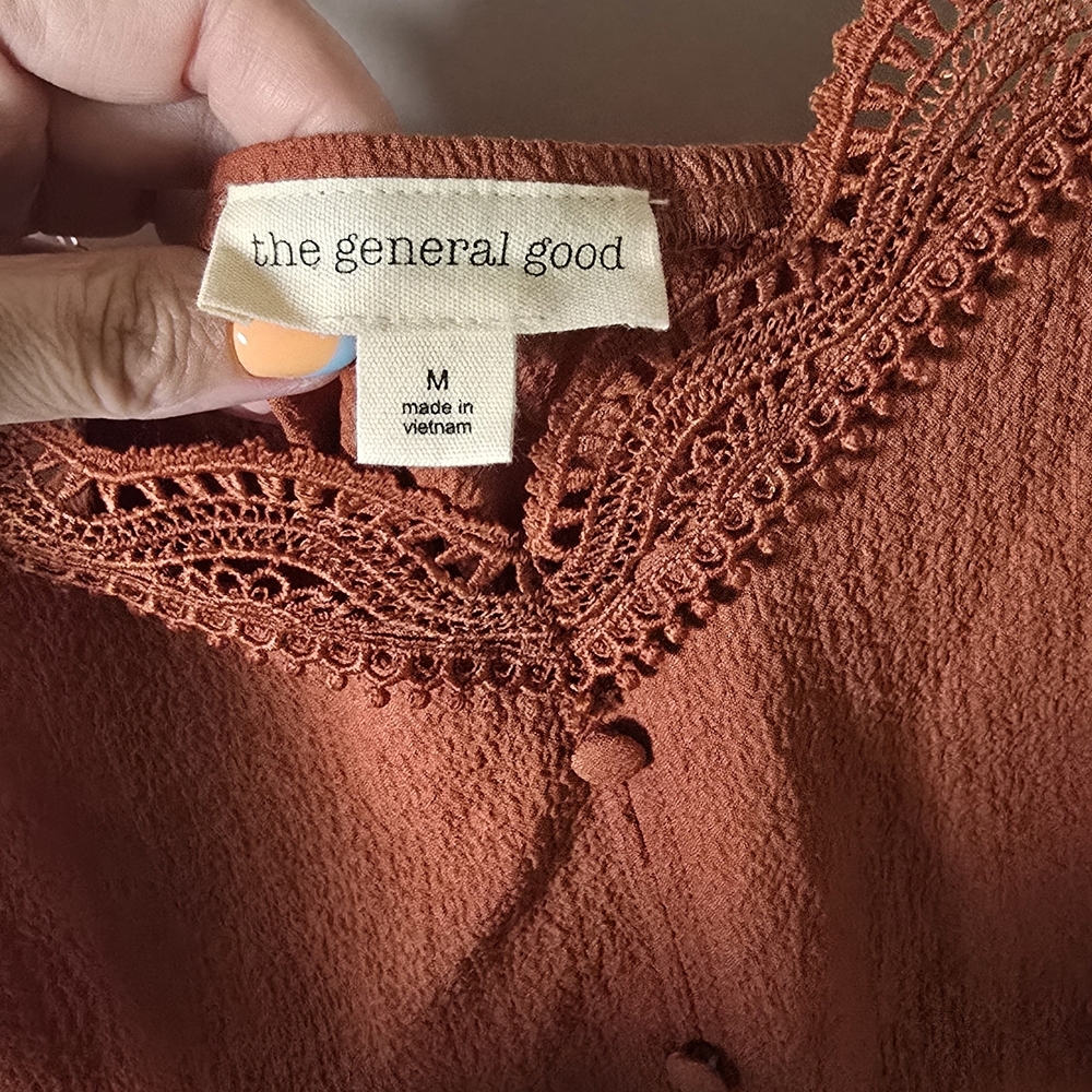Lace-Trim Rust Button-Front Cami - Picture 3 of 3